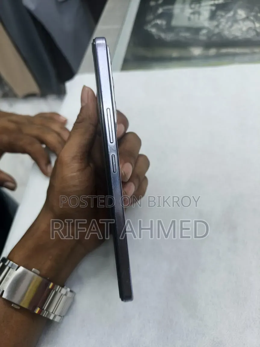 Vivo V27e 256 GB White