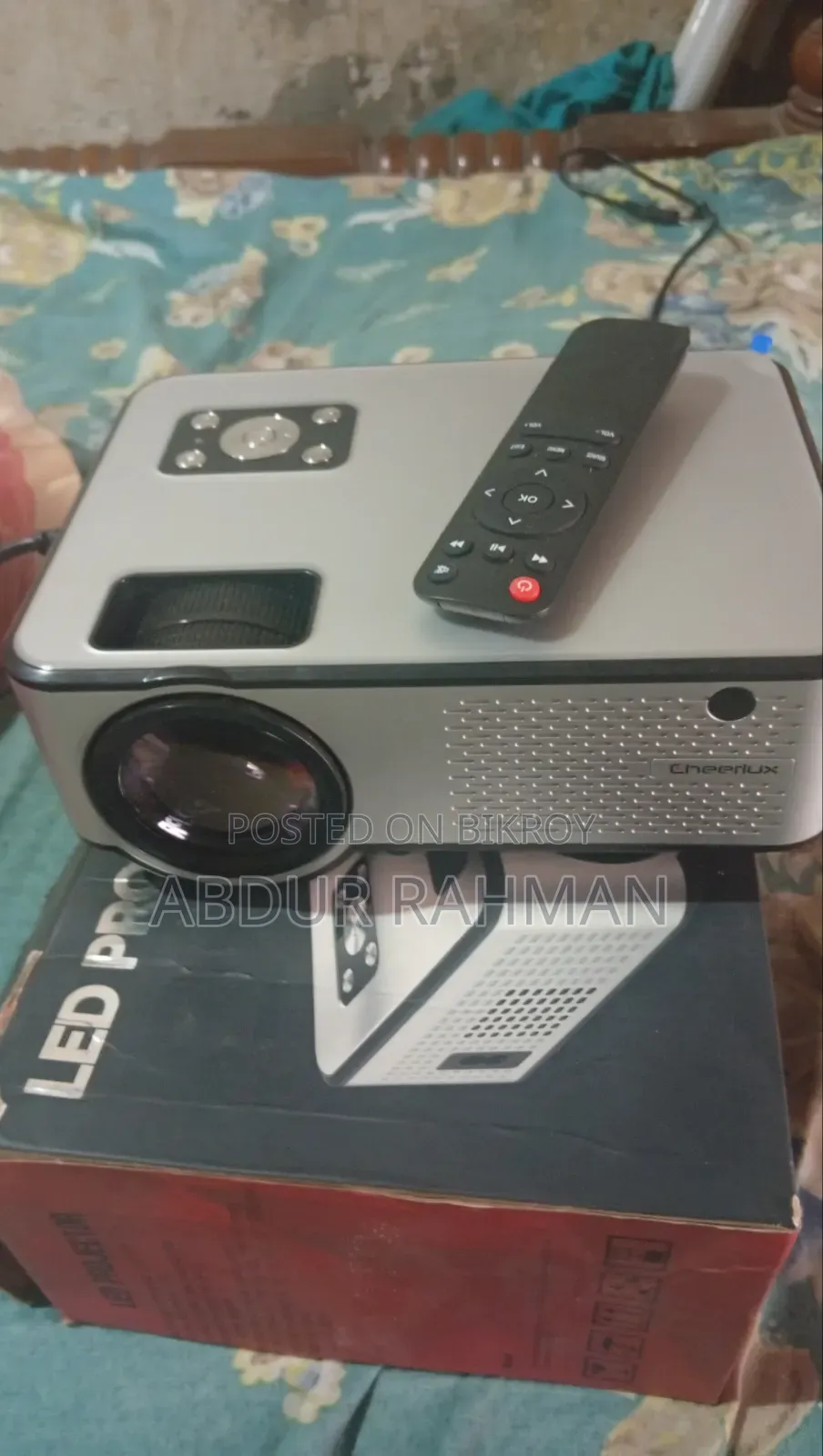 LED Projector Same New Condition Made by China