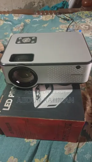 LED Projector Same New Condition Made by China