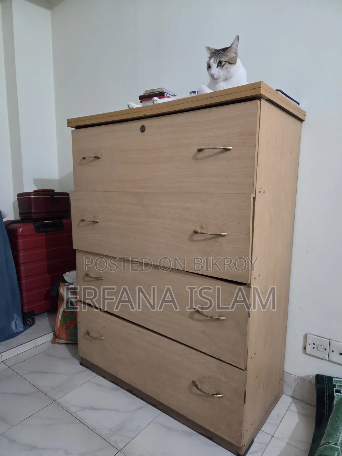 Chest of Drawers