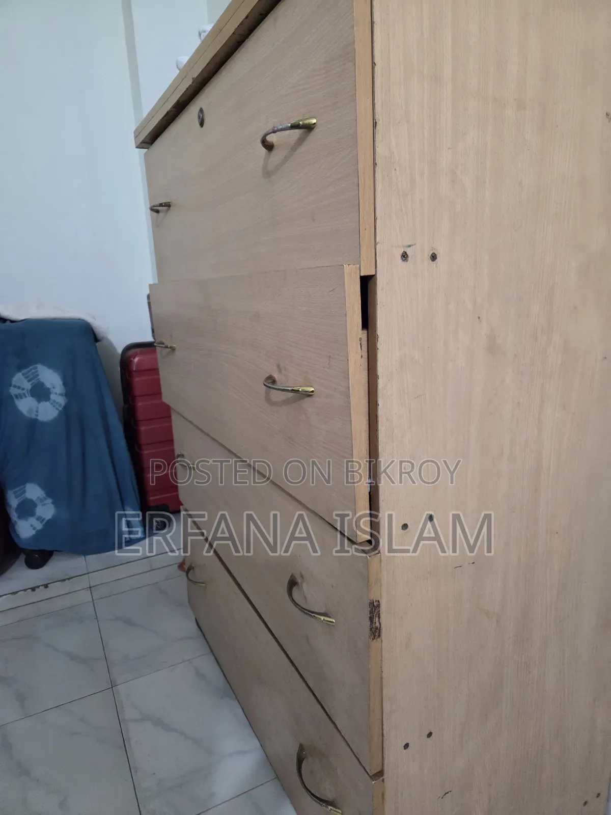 Chest of Drawers