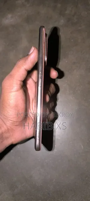 Vivo V60 256 GB Gold
