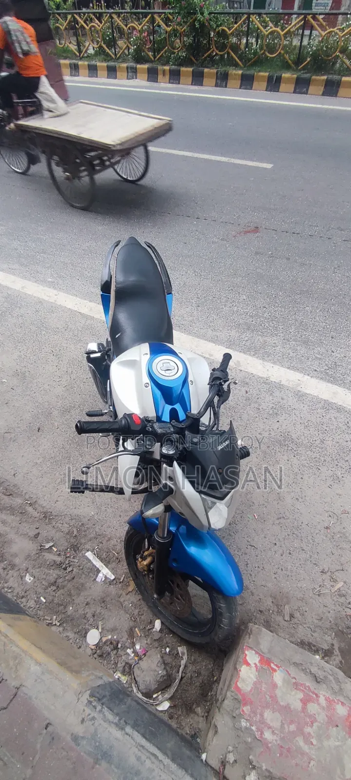 Suzuki Gixxer Monotone 2017 White
