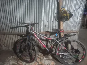 সাইকেলটি আর্জেন্ট বিক্রি করা হবে