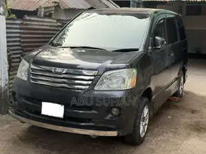 Toyota Noah 2.0 Front Wheel Drive (8 Seater) 2003 Black