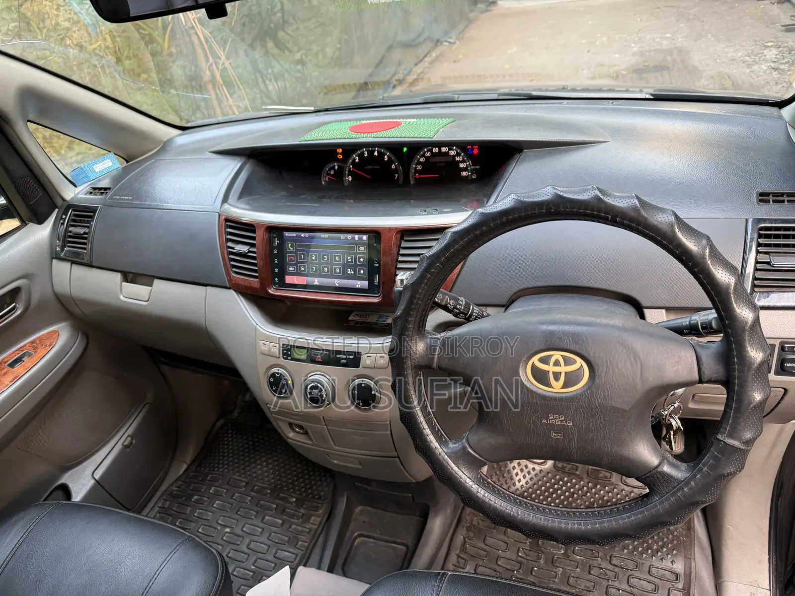 Toyota Noah 2.0 Front Wheel Drive (8 Seater) 2003 Black