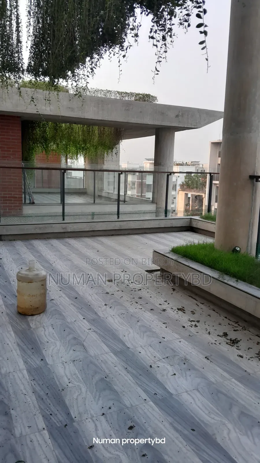 বসুন্ধরায় নুমান প্রপার্টি বিডি-তে ৪ বেডরুমের অ্যাপার্টমেন্ট ভাড়ার জন্য