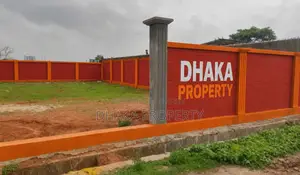 On 75ft 3 Katha Park South at Sector-28