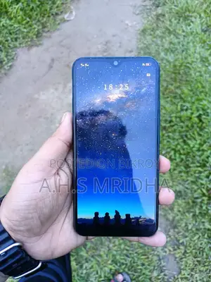 Vivo Y11 32 GB Blue