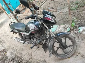 Bajaj Discover 100 2015