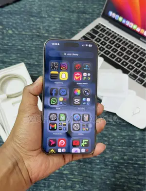Apple iPhone 15 Pro Max 256 GB White