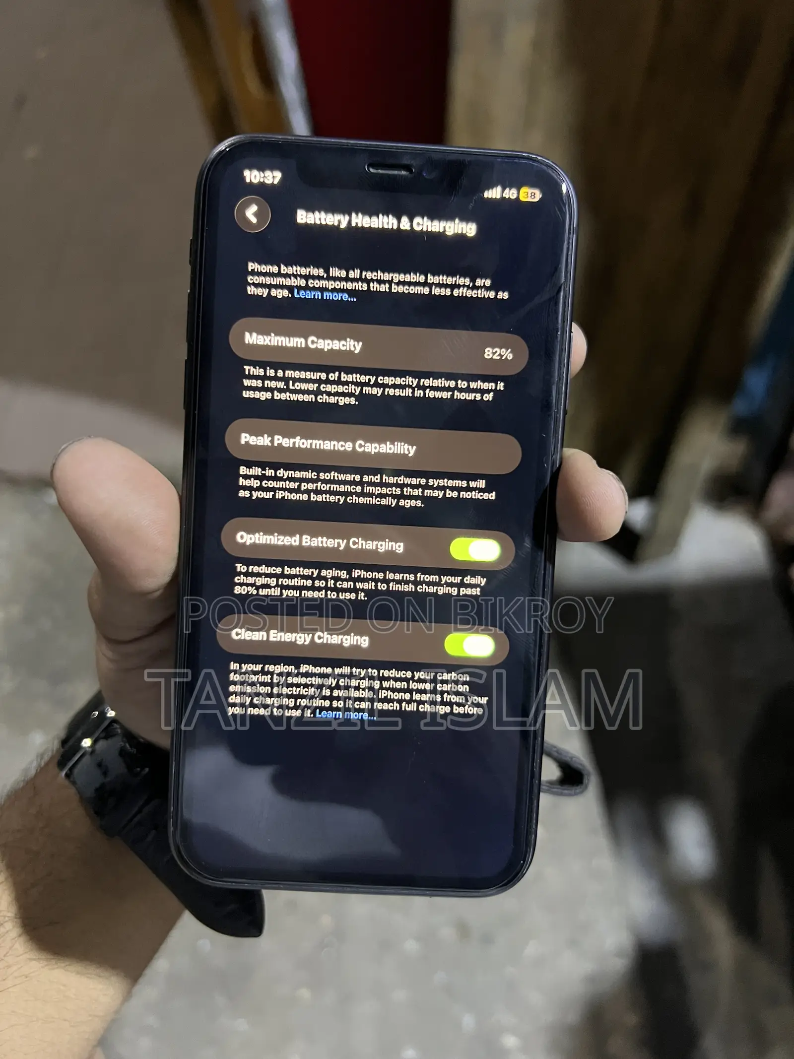 New Apple iPhone 11 64 GB Black