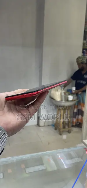 ভিভো ওয়াই৯৩ ১২৮ জিবি লাল