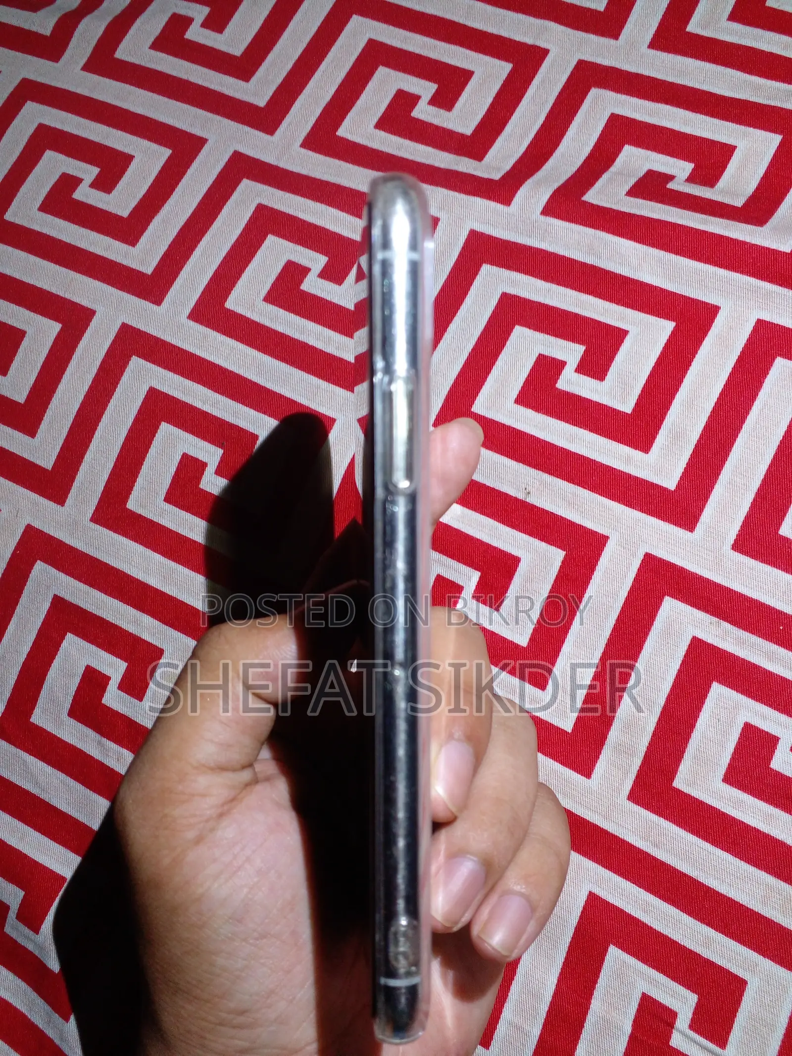 অ্যাপল আইফোন এক্স ৬৪ জিবি হোয়াইট