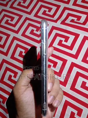 অ্যাপল আইফোন এক্স ৬৪ জিবি হোয়াইট