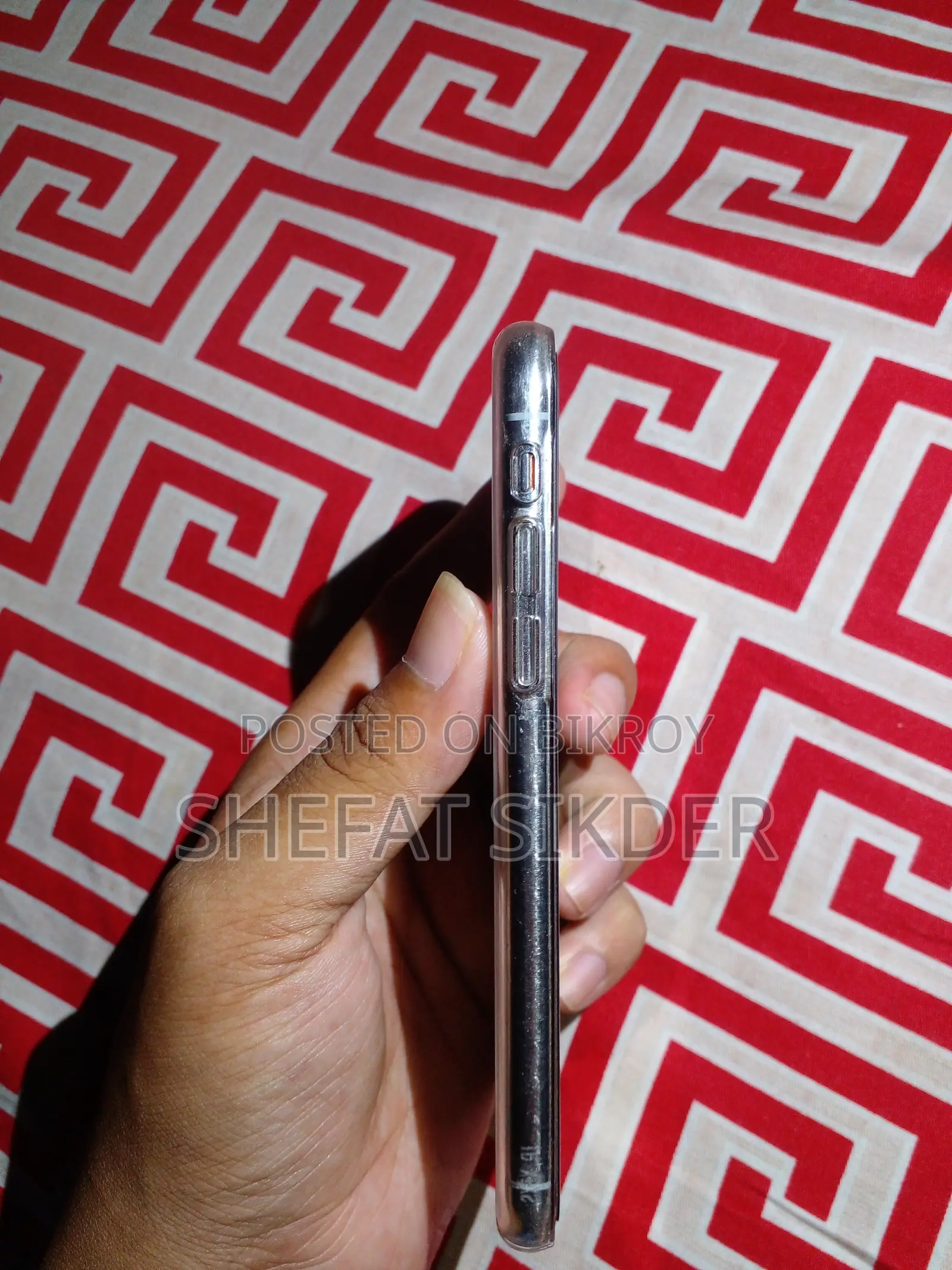 অ্যাপল আইফোন এক্স ৬৪ জিবি হোয়াইট