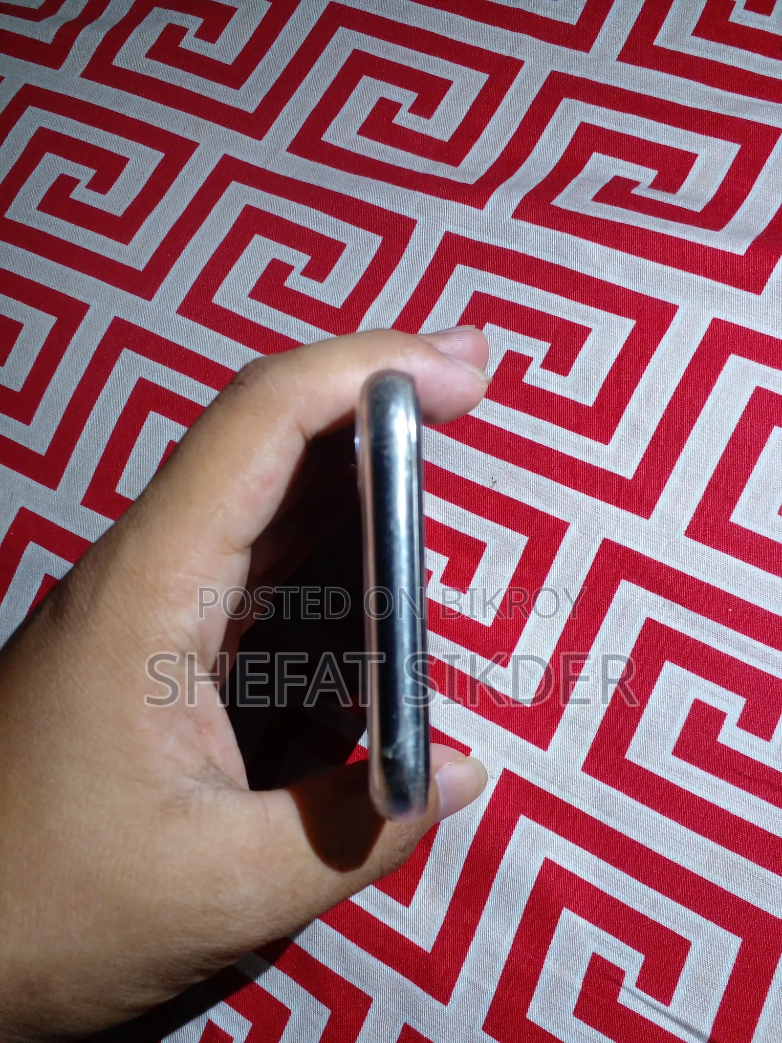 অ্যাপল আইফোন এক্স ৬৪ জিবি হোয়াইট