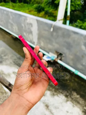 Apple iPhone 13 128 GB Red