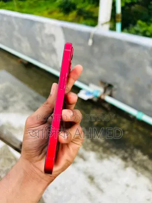 Apple iPhone 13 128 GB Red
