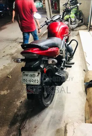 Honda CB 2016 Red