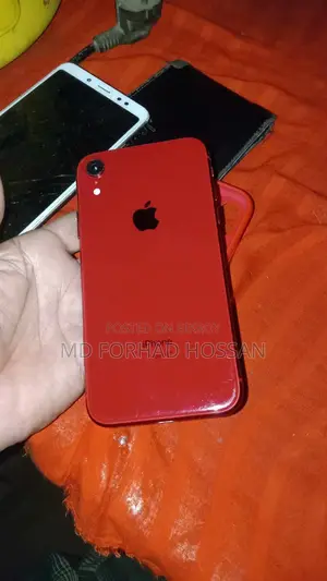Apple iPhone XR 64 GB Red