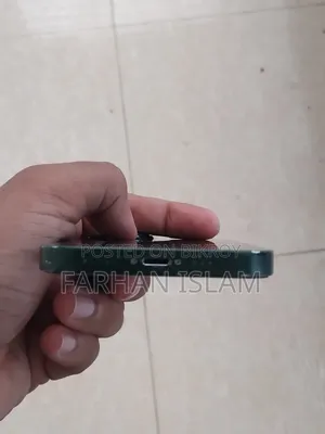 Apple iPhone 13 128 GB Green