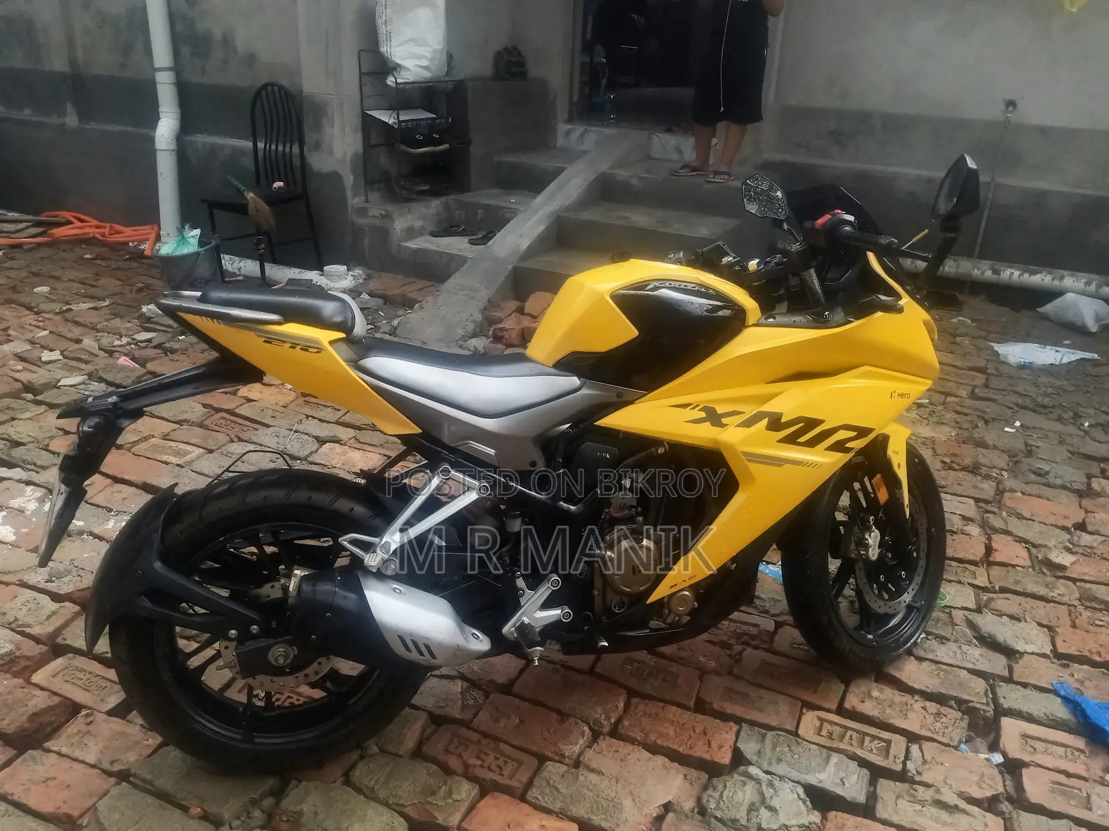 Hero Karizma XMR 210 2024 Yellow