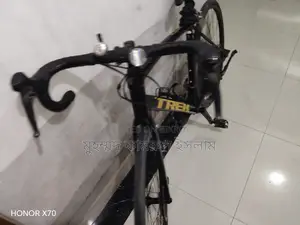 ট্রেক ডোমেন এএল ২ বাইসাইকেল বিক্রির জন্য