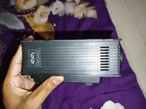 ইউনিক ইউসি৪৬ পোর্টেবল এলইডি প্রজেক্টর