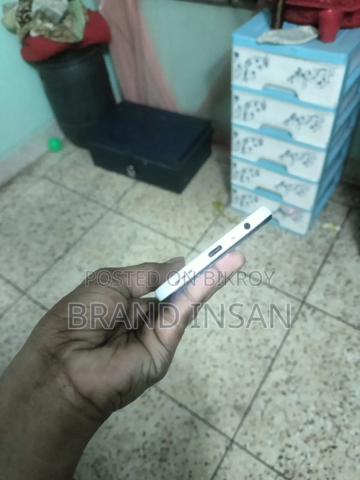 Oppo F17 128 GB White