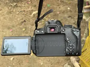 Canon 700d Camera