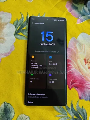 iQOO 8 GB Blue