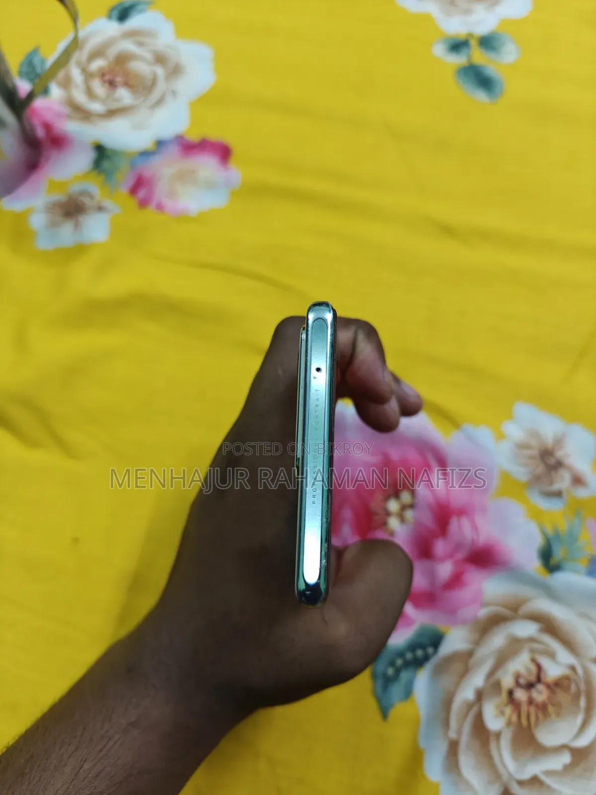 iQOO 8 GB Blue