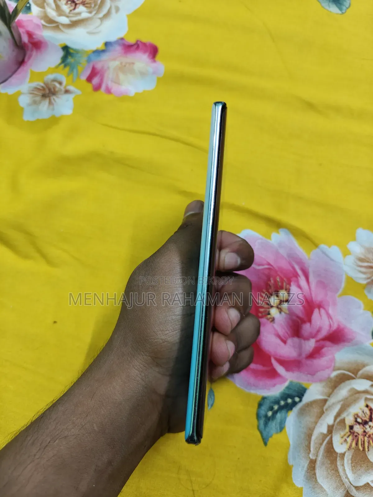 iQOO 8 GB Blue