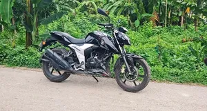 TVS Apache RTR 160 4V 2026 Black