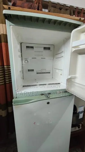 Toshiba Brand GR-R22BPT Model Refrigerator for Sale