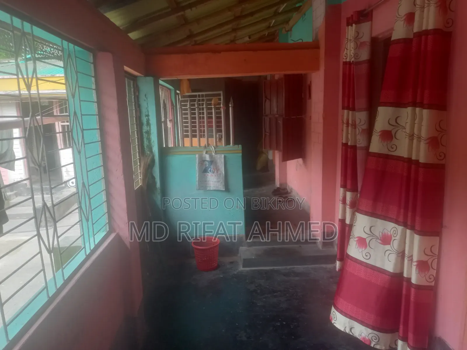 গাইবান্ধা সদরে ৫ বেডরুমের ফার্নিশড বাড়ি বিক্রয়ের জন্য