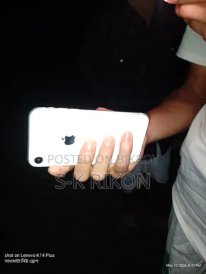 Apple iPhone XR 128 GB White
