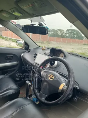 Toyota IST 2004 Beige