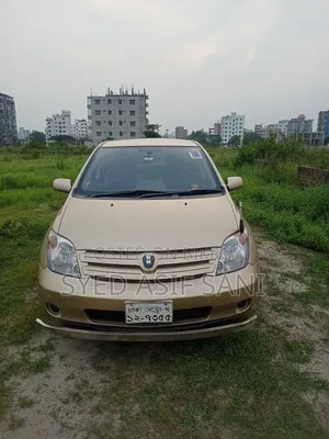 Toyota IST 2004 Beige