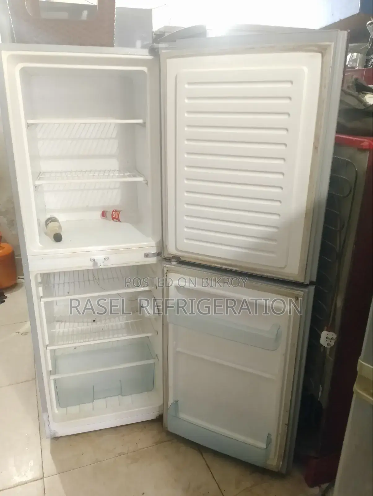 12 CFT কালো কালার গিলাজ ডোর ফিরিজ বিক্রি করা হবে