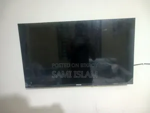 Urgent Sale: Walton 32" Android TV (Used for only 6 months)