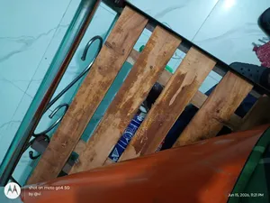 সেমি ডাবল স্টেইনলেস স্টিল বেড (তোষকসহ)