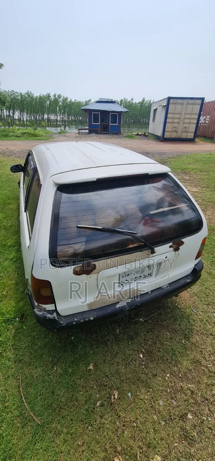 Toyota Corolla 1990 White