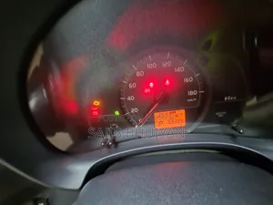Toyota Vitz 2011 Silver