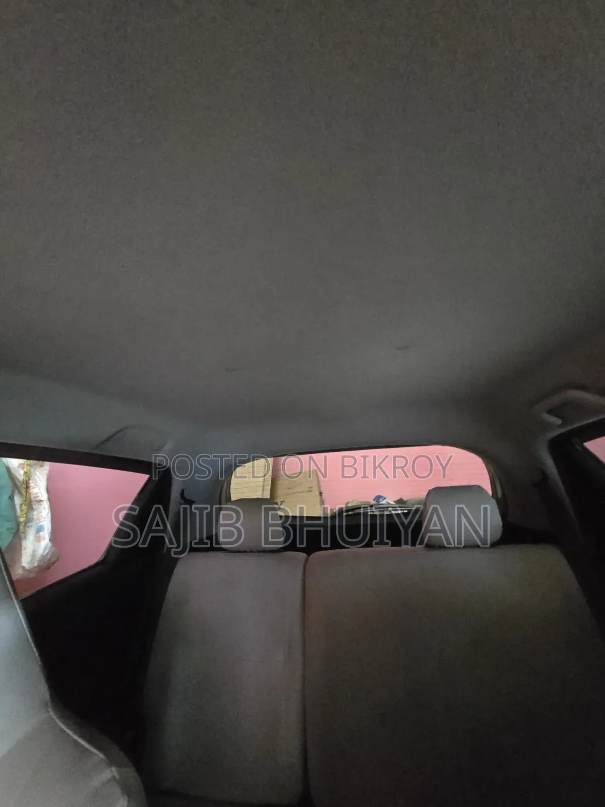Toyota Vitz 2011 Silver