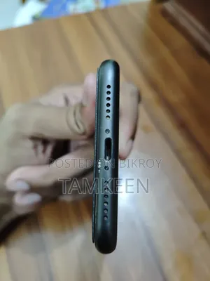 Apple iPhone 11 64 GB Black