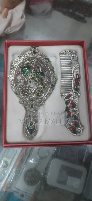 Metallic Makeup Mirror Comb Set Of 2 Crafts Ornaments-1 Set