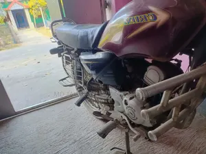 Yamaha 2001 Red