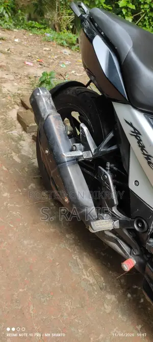 TVS Apache 160 4V 2022 Black